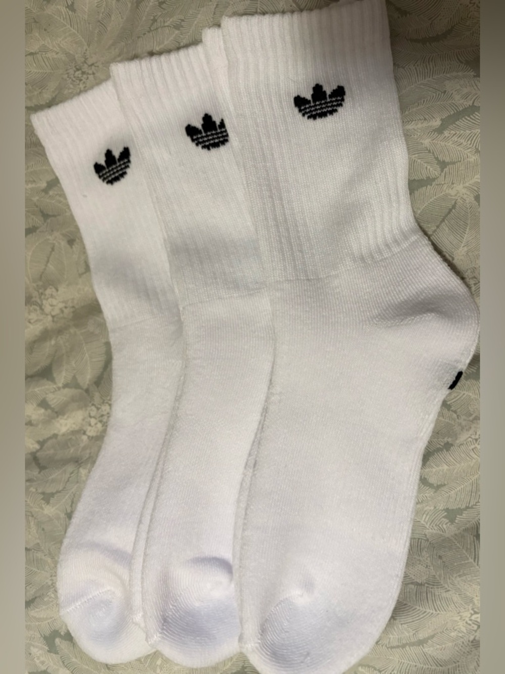 NWOT Adidas White Trefoil Crew Socks - 3 Pack